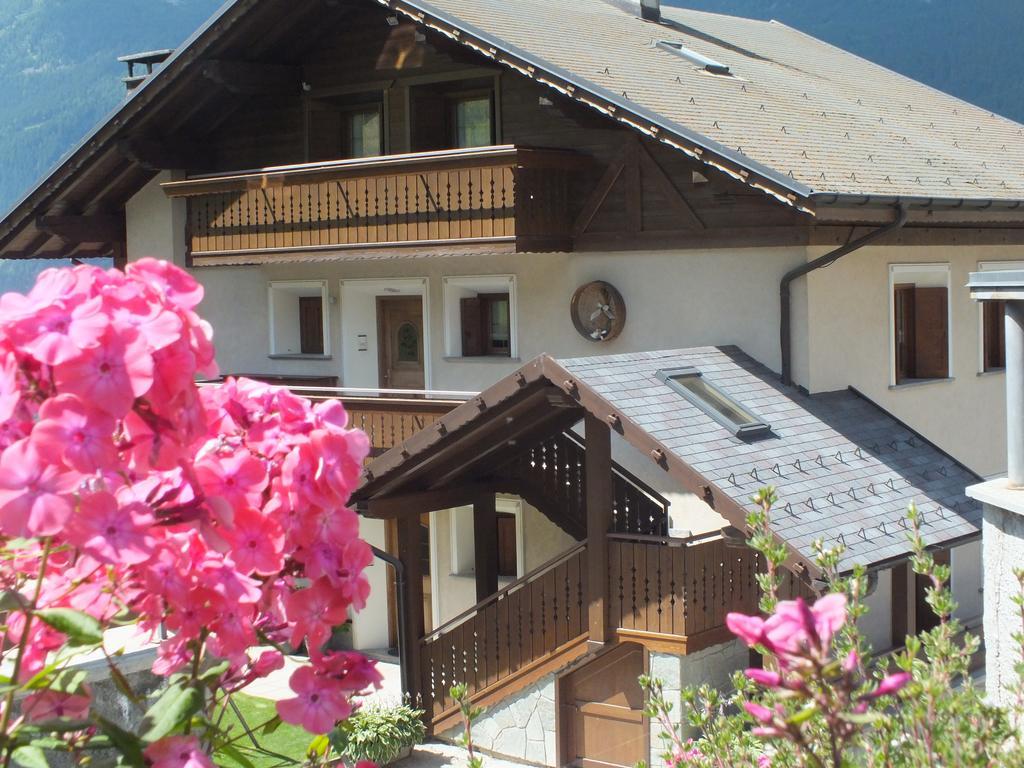 Best House Snc Di Elisa Baroni E Beatrice Dei Cas Bormio Exterior foto